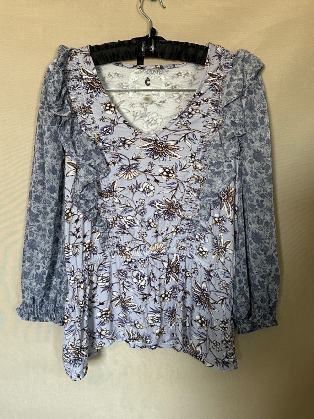 Cupio Light blue Floral Ruffle V-Neck Blouse